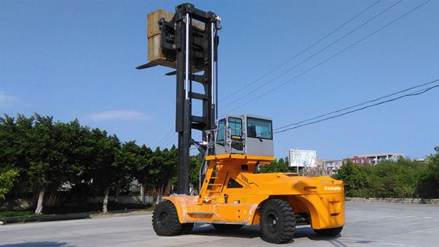 40t-50t High-Capacity Diesel Forklifts